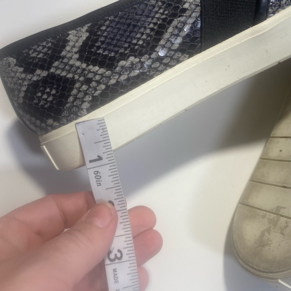 Vince Leather Black Gray Animal/Snake Print Chunky Platform Slip On Sneakers 8.5 - Picture 15 of 15